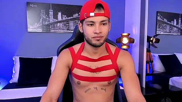 Max Conor1 online show from 09-10-25, 11:43