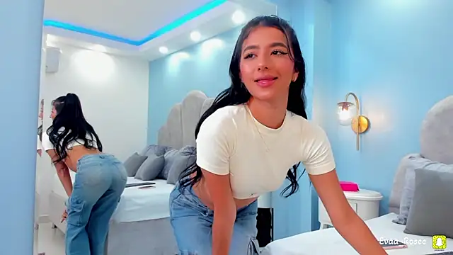 Snapshot of eva_roseee chatting on 03-01-26, 07:38 eva roseee online show from 03-01-26, 07:38