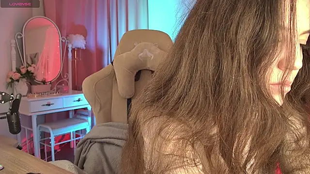 MilaStoyne online show from 11-27-25, 06:59