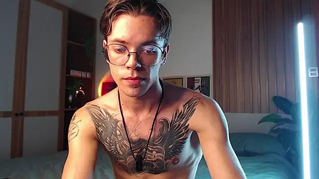 William Henry  online show from 03-31-26, 12:38