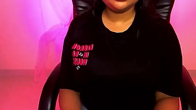 Snapshot of Kannu- chatting on 02-19-25, 05:16 Kannu- online show from 02-19-25, 05:16