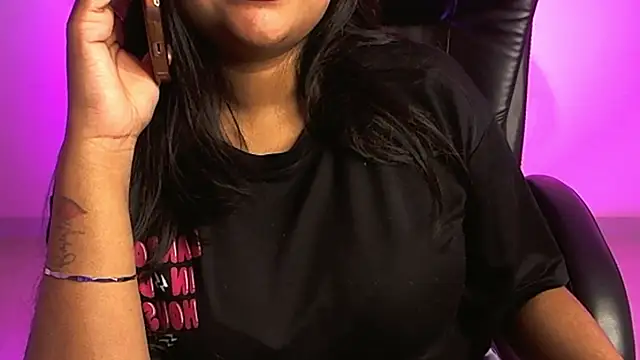 Snapshot of Kannu- chatting on 02-19-25, 11:28 Kannu- online show from 02-19-25, 11:28