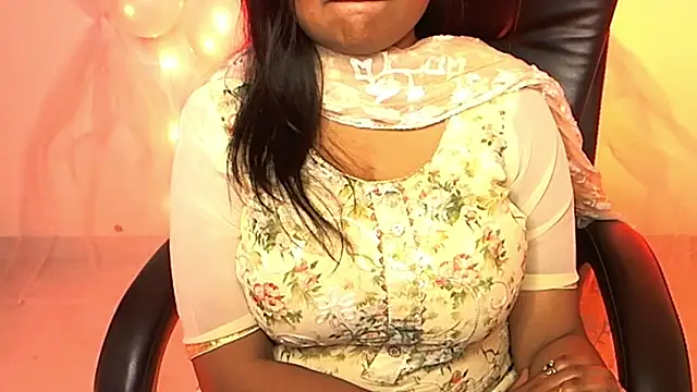 Snapshot of Kannu- chatting on 02-25-25, 08:58 Kannu- online show from 02-25-25, 08:58