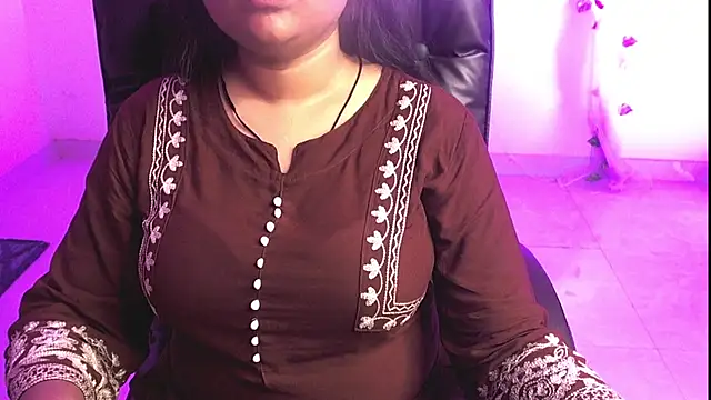 Snapshot of Kannu- chatting on 09-17-25, 04:47 Kannu- online show from 09-17-25, 04:47