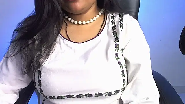 Snapshot of Kannu- chatting on 10-02-25, 04:52 Kannu- online show from 10-02-25, 04:52