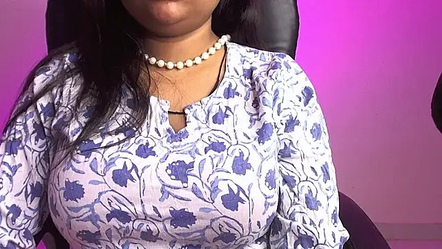 Snapshot of Kannu- chatting on 10-10-25, 04:55 Kannu- online show from 10-10-25, 04:55