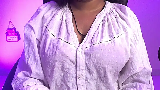 Snapshot of Kannu- chatting on 11-13-25, 04:55 Kannu- online show from 11-13-25, 04:55