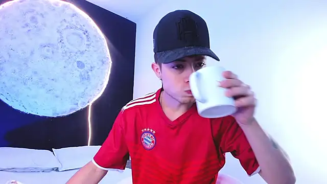 marcuscollins1  online show from 11-16-25, 02:11