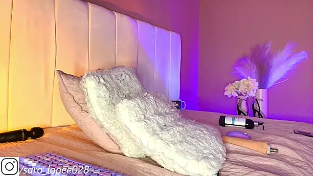 Snapshot of sara_lopee1 chatting on 03-15-25, 01:29 sara lopee1 online show from 03-15-25, 01:29