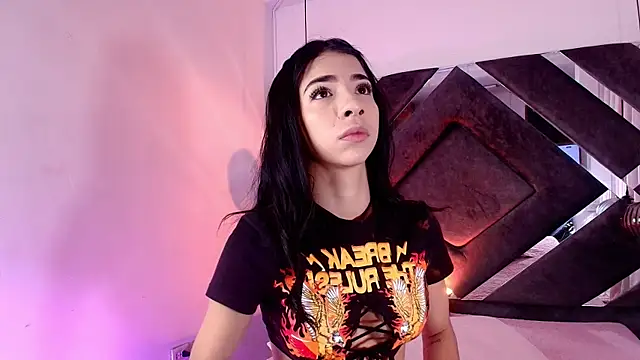 Snapshot of sara_lopee1 chatting on 09-10-25, 11:54 sara lopee1 online show from 09-10-25, 11:54