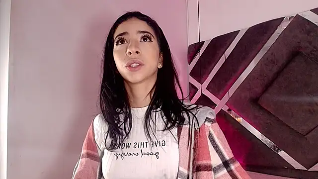 Snapshot of sara_lopee1 chatting on 10-06-25, 12:02 sara lopee1 online show from 10-06-25, 12:02