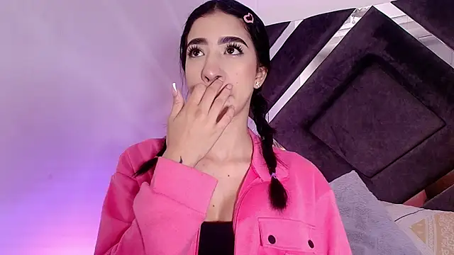 Snapshot of sara_lopee1 chatting on 10-30-25, 11:55 sara lopee1 online show from 10-30-25, 11:55