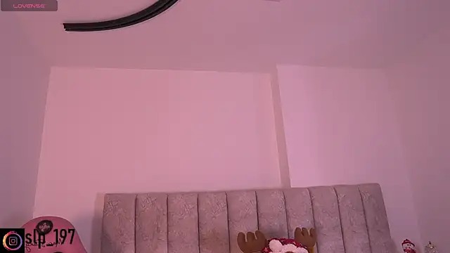 Snapshot of sara_lopee1 chatting on 12-15-25, 11:58 sara lopee1 online show from 12-15-25, 11:58