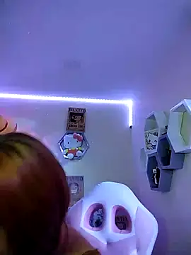 chloe rockss  online show from 03-18-25, 09:10