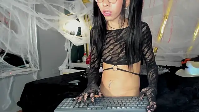 Snapshot of Mara_Gonzalez chatting on 11-07-25, 01:11 Mara Gonzalez online show from 11-07-25, 01:11