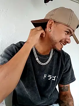 Niick01  online show from 10-01-25, 07:42