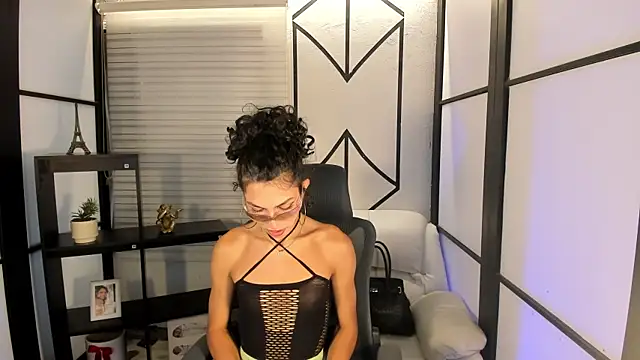 allicemackenzie online show from 02-05-25, 06:24