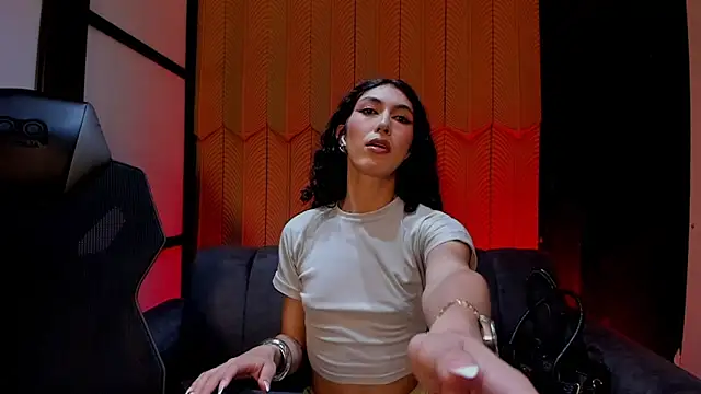 allicemackenzie online show from 12-16-25, 06:40