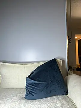 Snapshot of Liyah_19 chatting on 01-12-26, 11:21 Liyah 19 online show from 01-12-26, 11:21