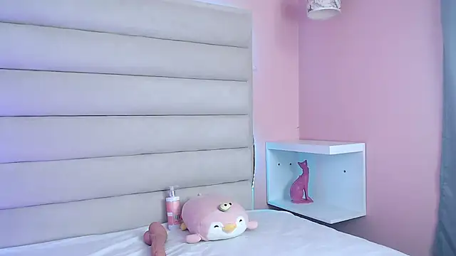 PrincessOlivee online show from 02-06-25, 08:34