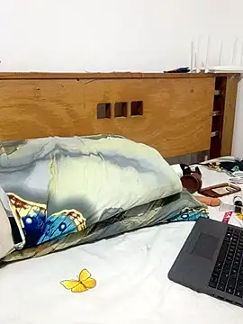 Snapshot of Nathaly-777 chatting on 12-04-25, 11:13 Nathaly-777 online show from 12-04-25, 11:13