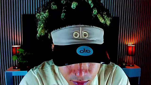 Snapshot of LihanJor_23 chatting on 10-18-25, 01:01 LihanJor 23 online show from 10-18-25, 01:01