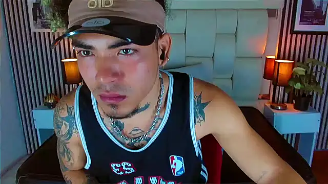 LihanJor 23 online show from 12-18-25, 12:55