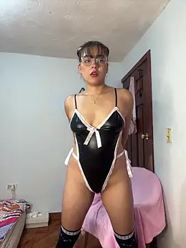 Snapshot of megan_cl chatting on 03-16-25, 12:44 megan cl online show from 03-16-25, 12:44