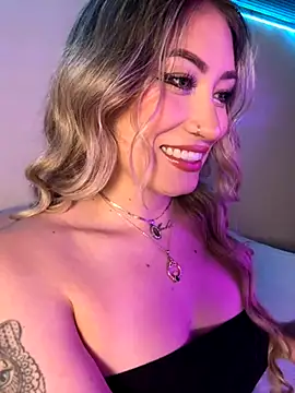 Lally Valencia   online show from 10-03-25, 02:41