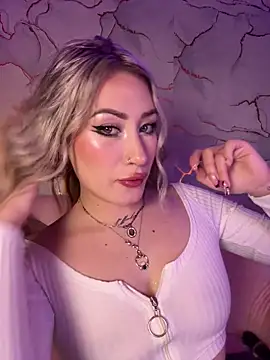 Lally Valencia   online show from 12-15-25, 08:29