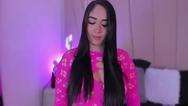 Snapshot of Nikki_vega chatting on 02-14-25, 07:59 Nikki vega online show from 02-14-25, 07:59