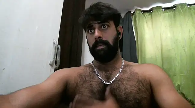 Snapshot of indianhairybull chatting on 02-25-25, 04:24 indianhairybull online show from 02-25-25, 04:24