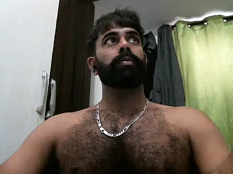 Snapshot of indianhairybull chatting on 03-03-25, 04:25 indianhairybull online show from 03-03-25, 04:25