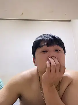 Snapshot of offwhite777 chatting on 02-04-25, 06:38 offwhite777 online show from 02-04-25, 06:38