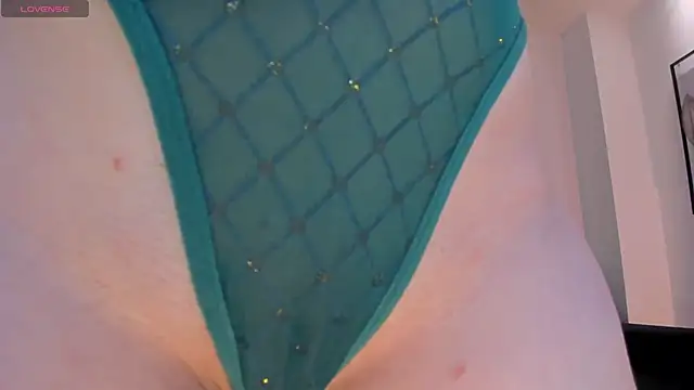 BeccaBaxter online show from 11-13-25, 07:35