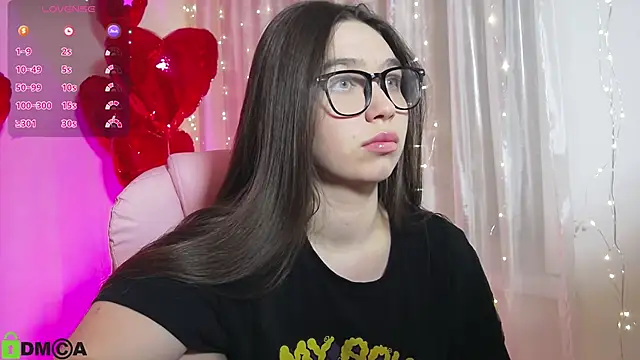 Snapshot of Arianahot777 chatting on 02-21-25, 02:17 Arianahot777 online show from 02-21-25, 02:17