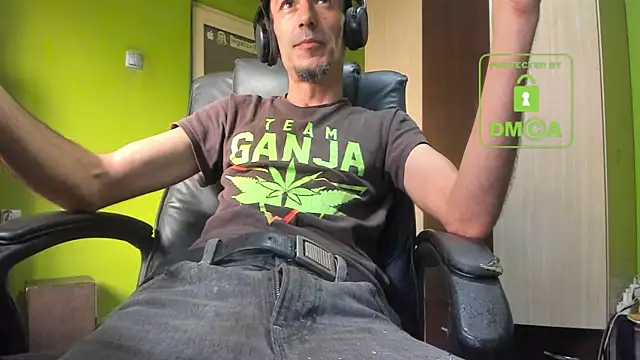 BigCumShoot online show from 11-14-25, 07:18