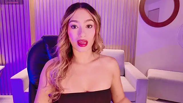 AmaiaHaywood online show from 11-14-25, 04:55