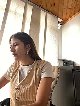 Andrea18 blonde online show from 03-10-25, 01:43