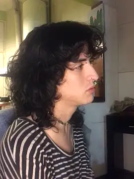 Snapshot of Penygirl chatting on 10-21-25, 08:37 Penygirl online show from 10-21-25, 08:37