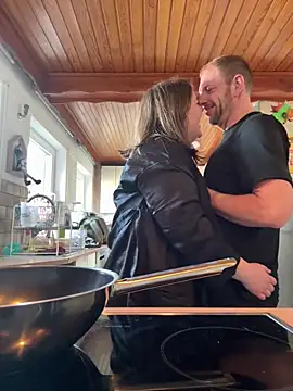 Lars-Lola online show from 03-04-25, 02:42