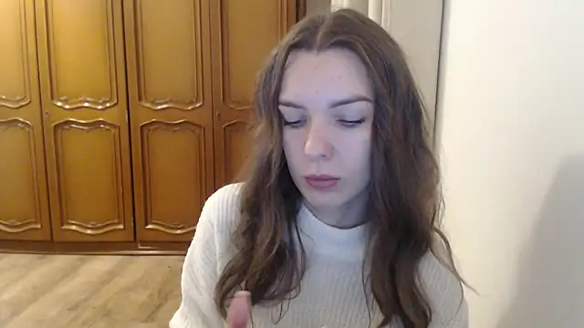 aurora lust online show from 12-17-25, 06:30