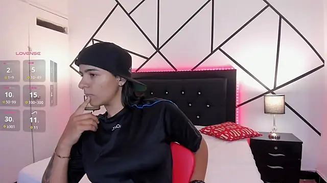 Liiam smith  online show from 02-08-25, 12:06