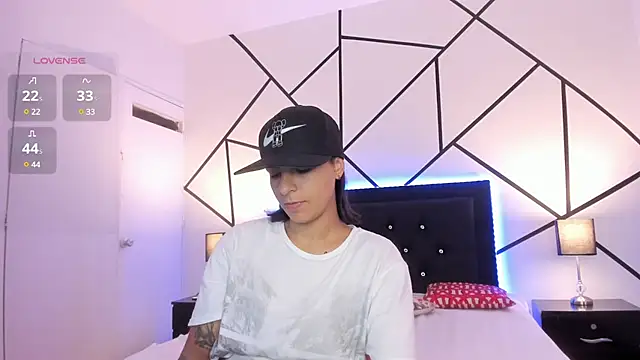 Liiam smith  online show from 03-17-25, 12:14