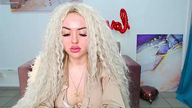 MissisCaty online show from 02-18-25, 10:47