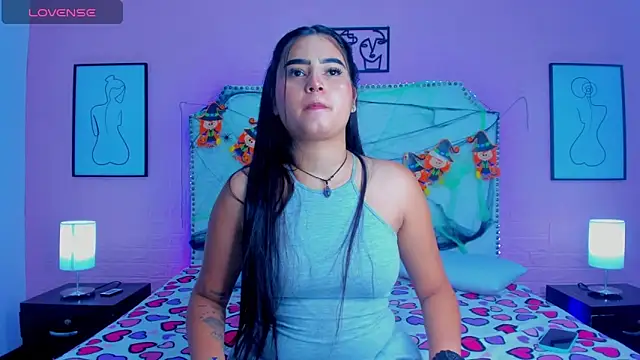  Emma whiitee  online show from 10-26-25, 12:55