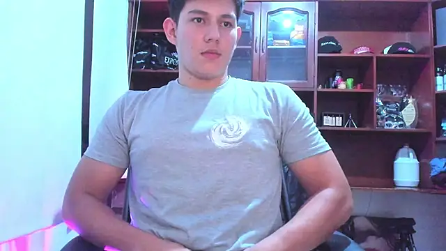 JamesCr  online show from 02-04-25, 08:56