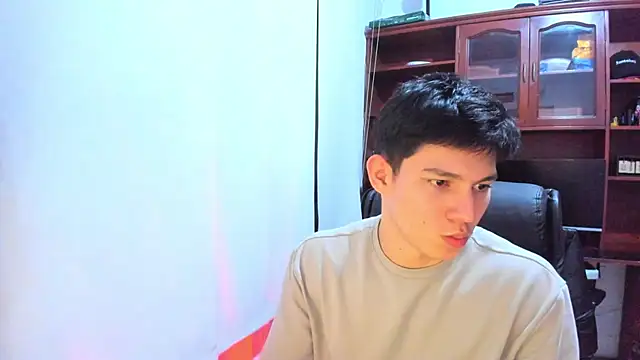 JamesCr  online show from 02-05-25, 10:19