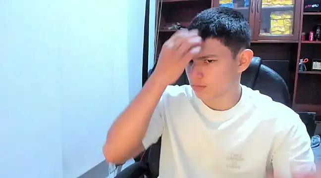 JamesCr  online show from 02-22-25, 09:48