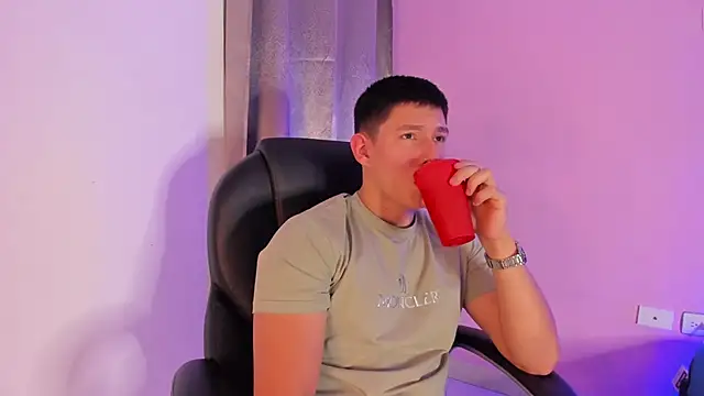 JamesCr  online show from 02-23-25, 07:22